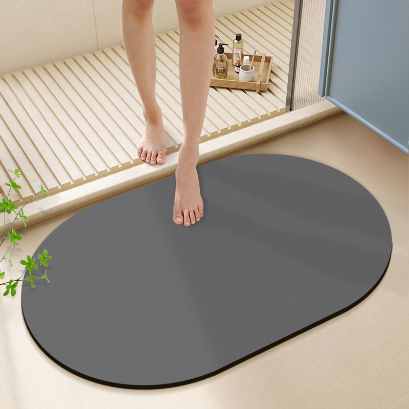 VIKAMA 不規則な楕円形珪藻土バスマット速乾性ノンスリッ - Quick Dry Diatomite Bath Mat のレビューと価格